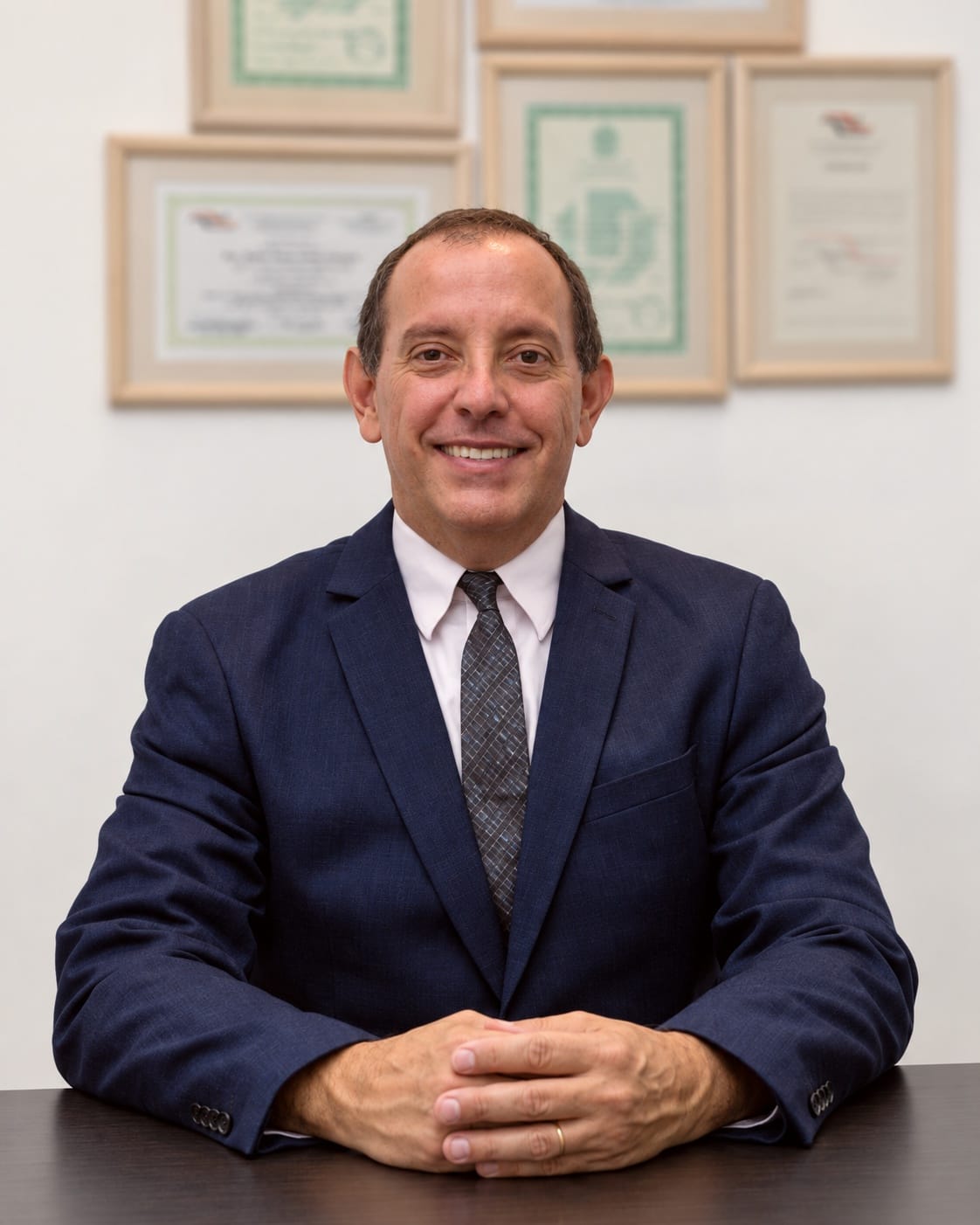 Dr. Paulo Assumpção, ortodontista com atendimento próximo ao Metrô Paraíso em São Paulo.